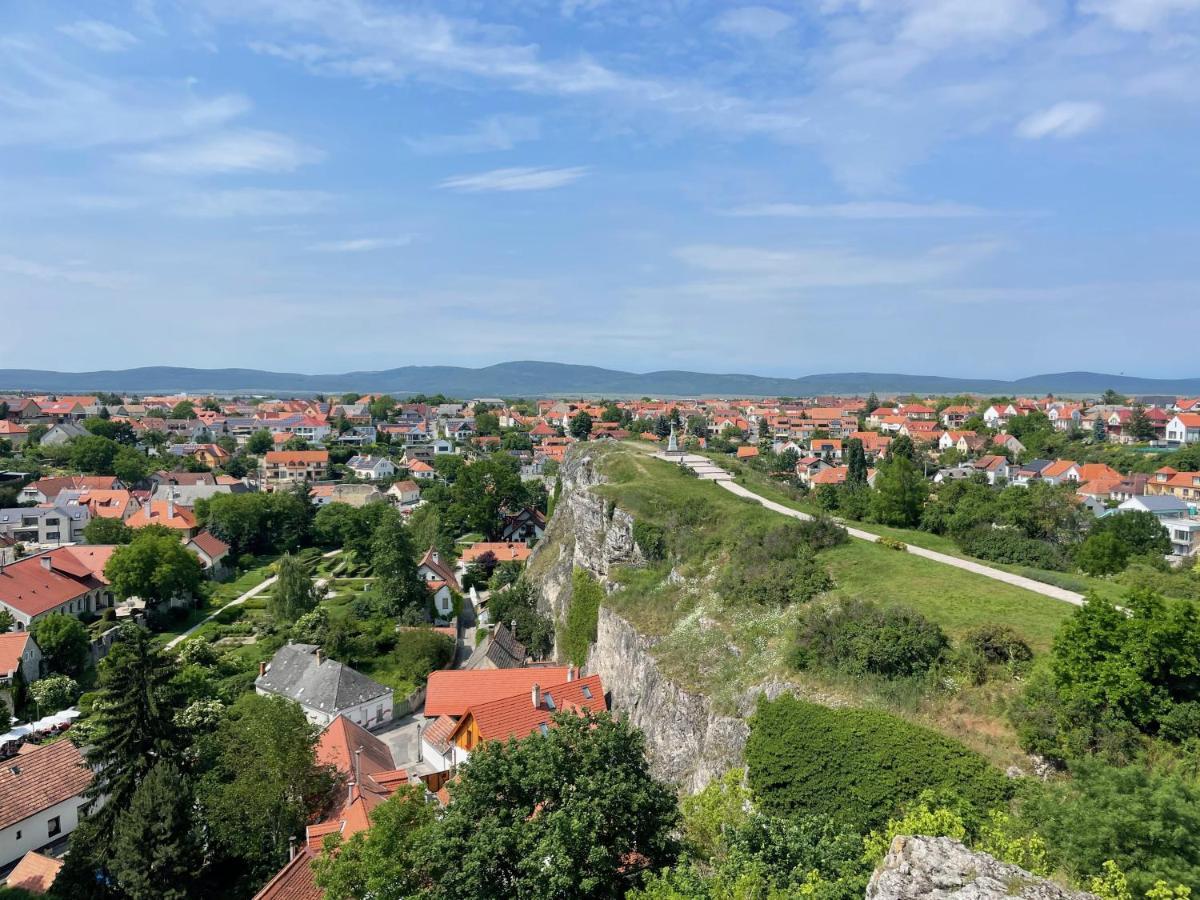 Veszprém Ruttner Suite מראה חיצוני תמונה